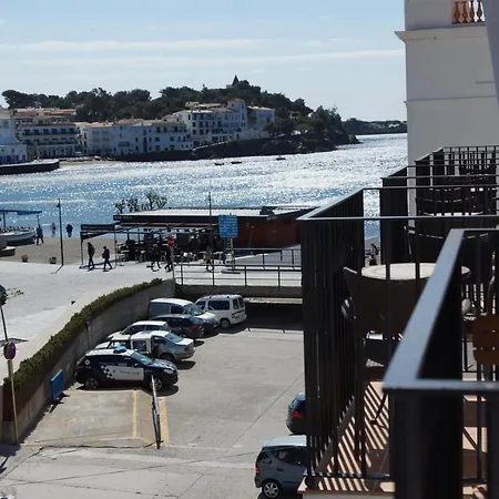 Marina Konukevi Cadaqués