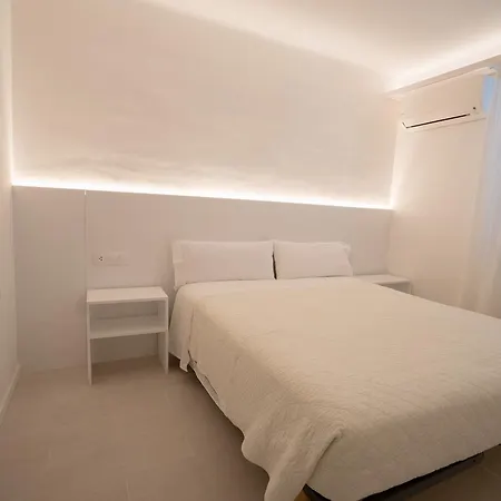 Marina Konukevi 2*