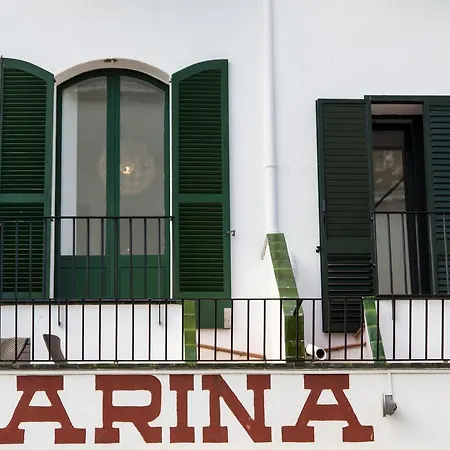 Marina
