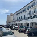 Marina 3*